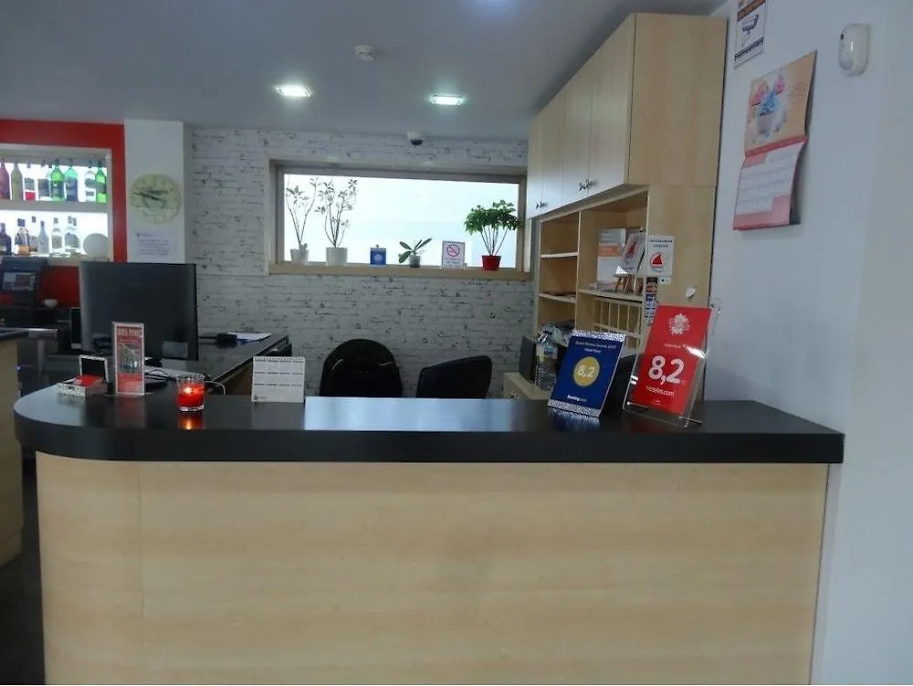 Hotel 170 Кастельдефельс